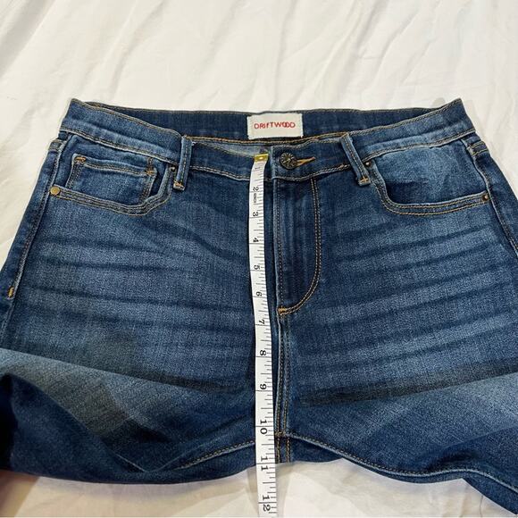 Driftwood Colette Straight Crop with Aztec Embroidered Cuff Med Wash 30 x 26 - Picture 9 of 16